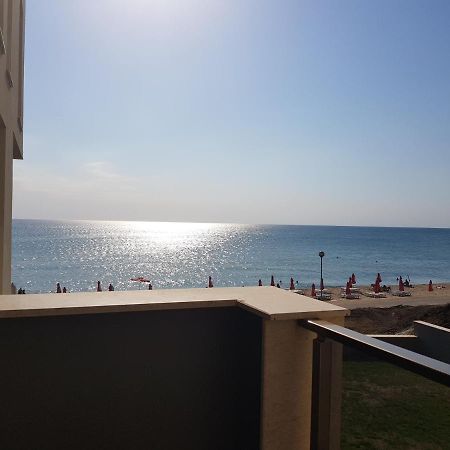 Dolphin Beach Apart Obzor Exterior photo